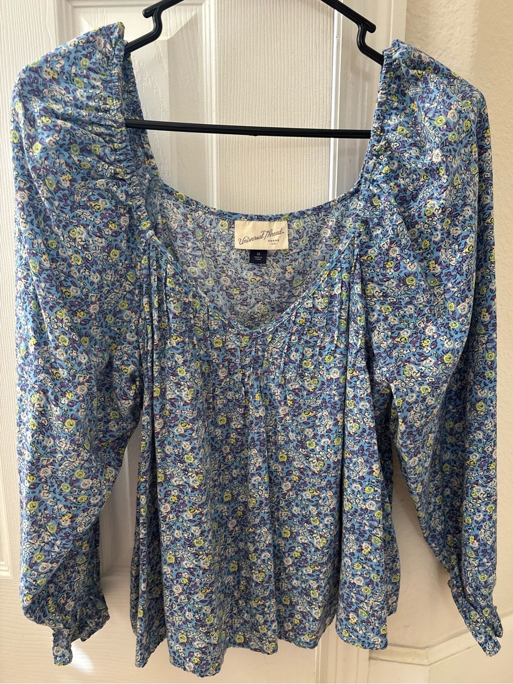 Universal Thread Boho Peasant Floral Top